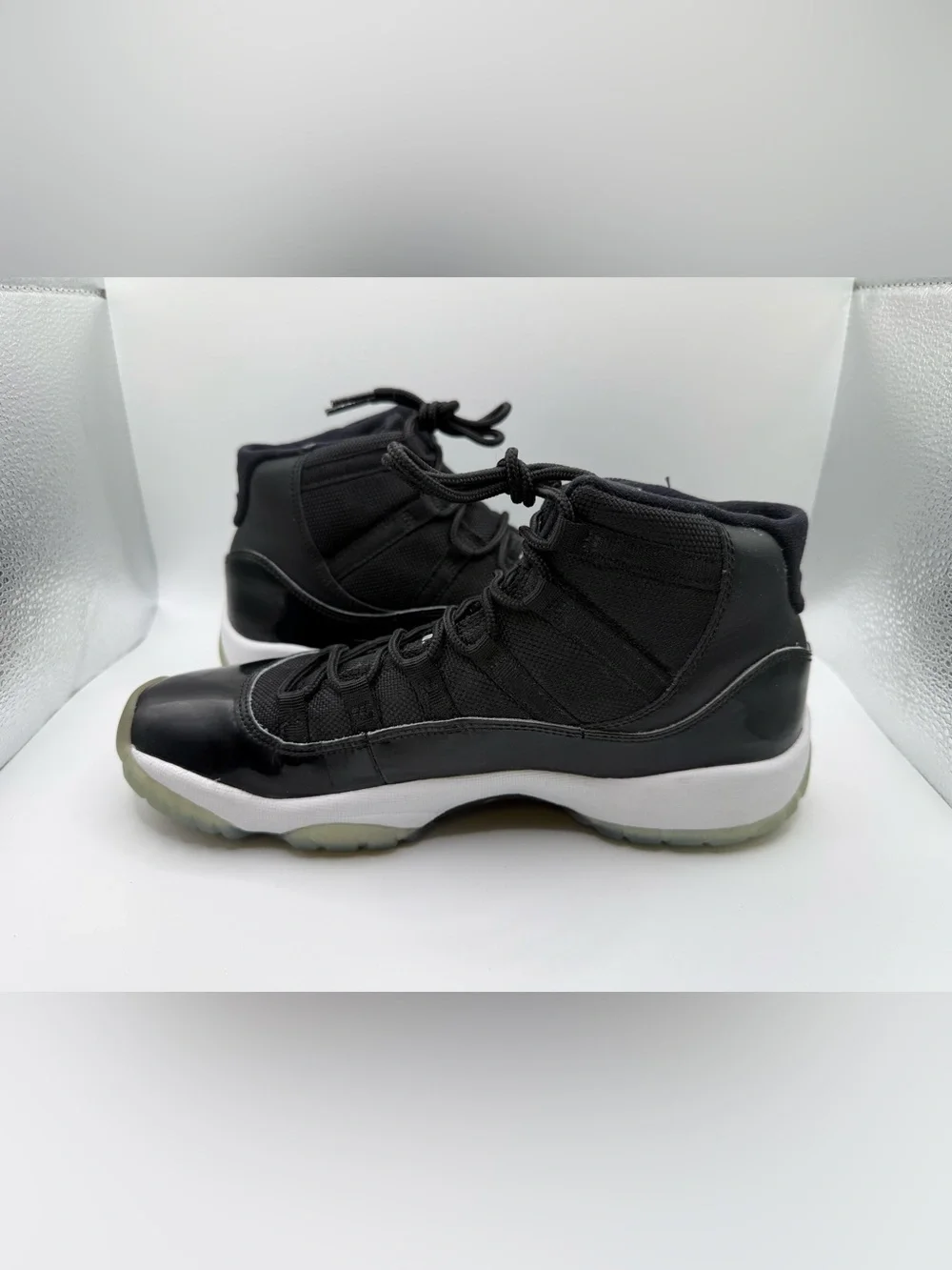 Air Jordan 11 Space Jam GS (2016) - size 6.5Y